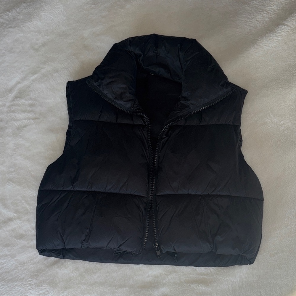 Women's Black Cropped Vest